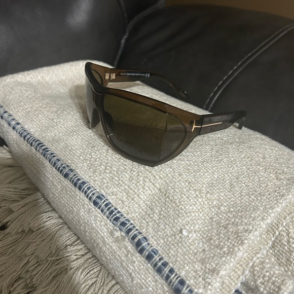 TOM FORD Sunglasses - Picture 7 of 10